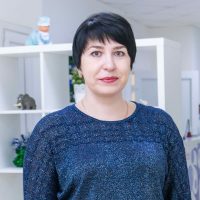 Яблокова Елена Валерьевна — учитель-логопед в Центре нейрофизиологии и реабилитации «Здоровый ребенок» на ул. Лизюкова, 24.