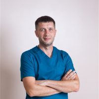 Шарапов Александр Владимирович — массажист в Центре нейрофизиологии и реабилитации «Здоровый ребенок» на ул. Лизюкова, 24.